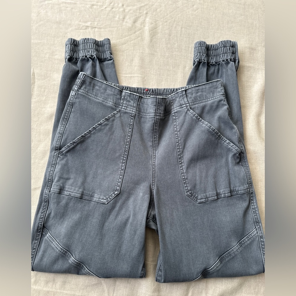 SPANX Stretch Twill Cargo Joggers Large (12-14)Gray Pull-On Shaping Travel Pants